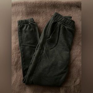Everlane men’s joggers